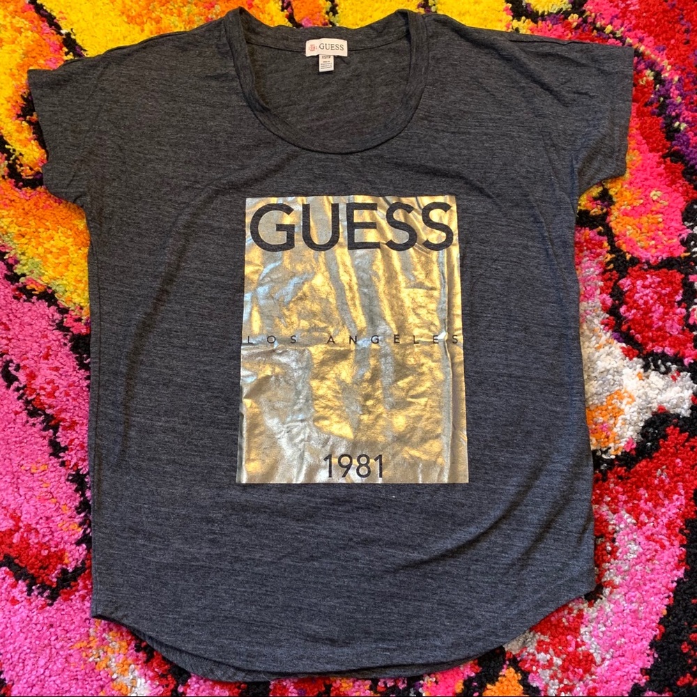 GUESS🔻 Boxy Fit Grey and Gold Foil Logo Tee - Picture 1 of 4